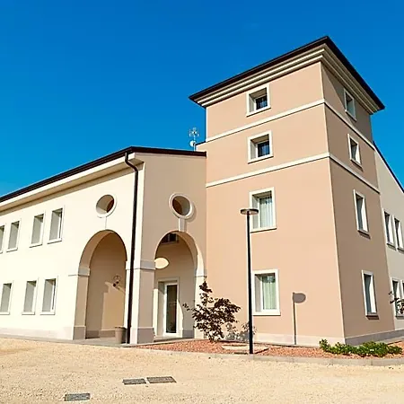 I Campi Wine Relais Hotel 3*